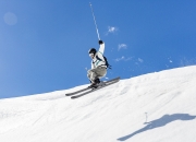 开云体育-字母哥狂轰40+15打碎热火铁桶阵，全面压制76人暴露东部格局剧变