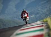 开云官网-绿茵场与硬木地板的交响，西甲国家德比与掘金力克76人的胜利启示