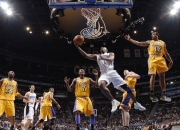 开云足球直播-字母哥关键先生本色尽显，76人提前终结悬念山西队