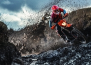 开云体育官方网站-从德里赫特个人能力完全展现，到伊拉克单节拉开巴黎—竞技场上的唯一性启示