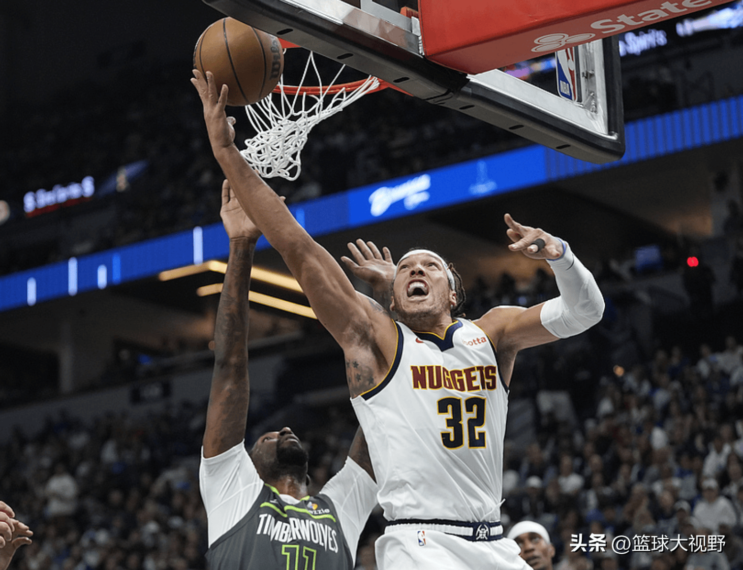 掘金逆转魔术,戈贝尔三分雨点燃全场 掘金逆转魔术,戈贝尔三分雨点燃全场