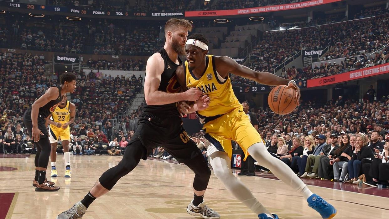 步行者逆转雄鹿,哈里斯制霸全场的简单介绍 步行者逆转雄鹿,哈里斯制霸全场的简单介绍