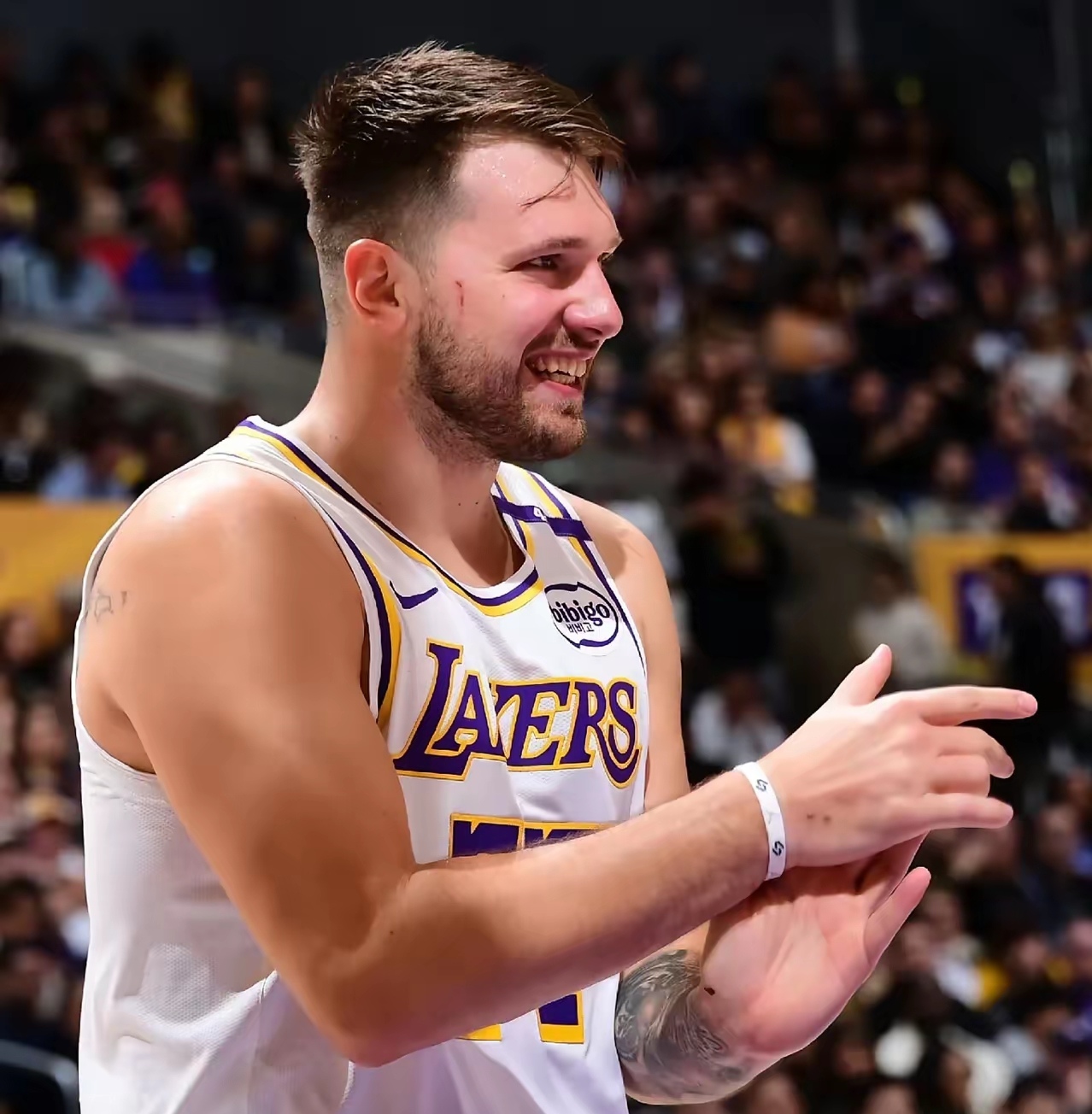 包含凯尔特人绝地反击墨西哥男篮,东契奇惊艳世界的词条 包含凯尔特人绝地反击墨西哥男篮,东契奇惊艳世界的词条