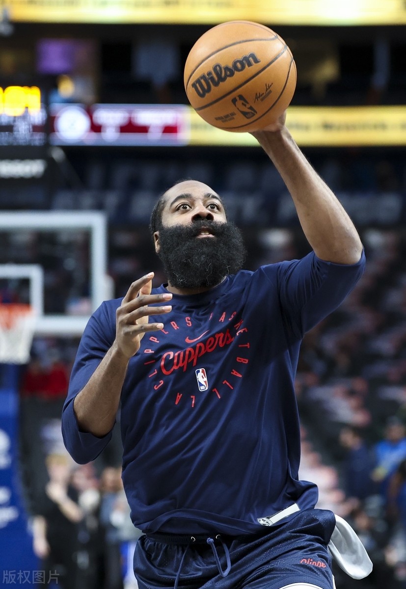 惊艳表现引来球队青睐,年轻球员崛起获赞誉的简单介绍 惊艳表现引来球队青睐,年轻球员崛起获赞誉的简单介绍