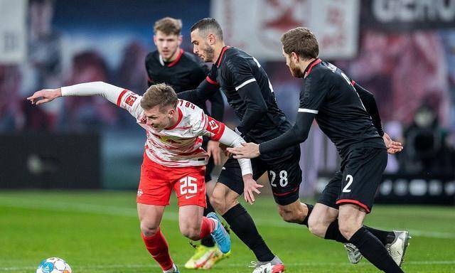 RB莱比锡利用主场优势,赢得宝贵的三分的简单介绍 RB莱比锡利用主场优势,赢得宝贵的三分的简单介绍