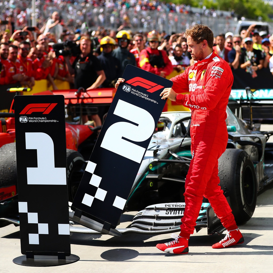 阿斯顿马丁完胜红牛车队,汉密尔顿高光表现的简单介绍 阿斯顿马丁完胜红牛车队,汉密尔顿高光表现的简单介绍