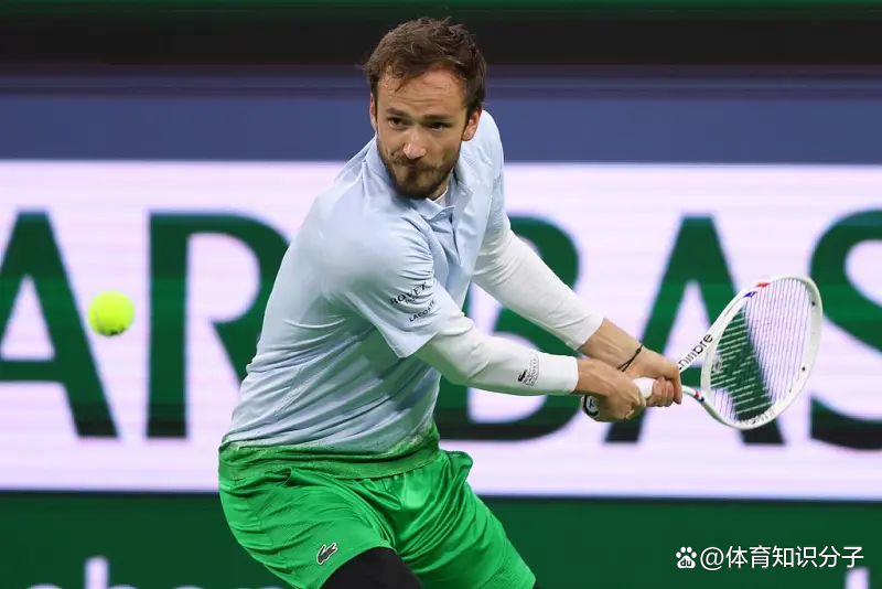 世界网球队爆冷美国网球队,梅德韦杰夫关键制胜的简单介绍 世界网球队爆冷美国网球队,梅德韦杰夫关键制胜的简单介绍