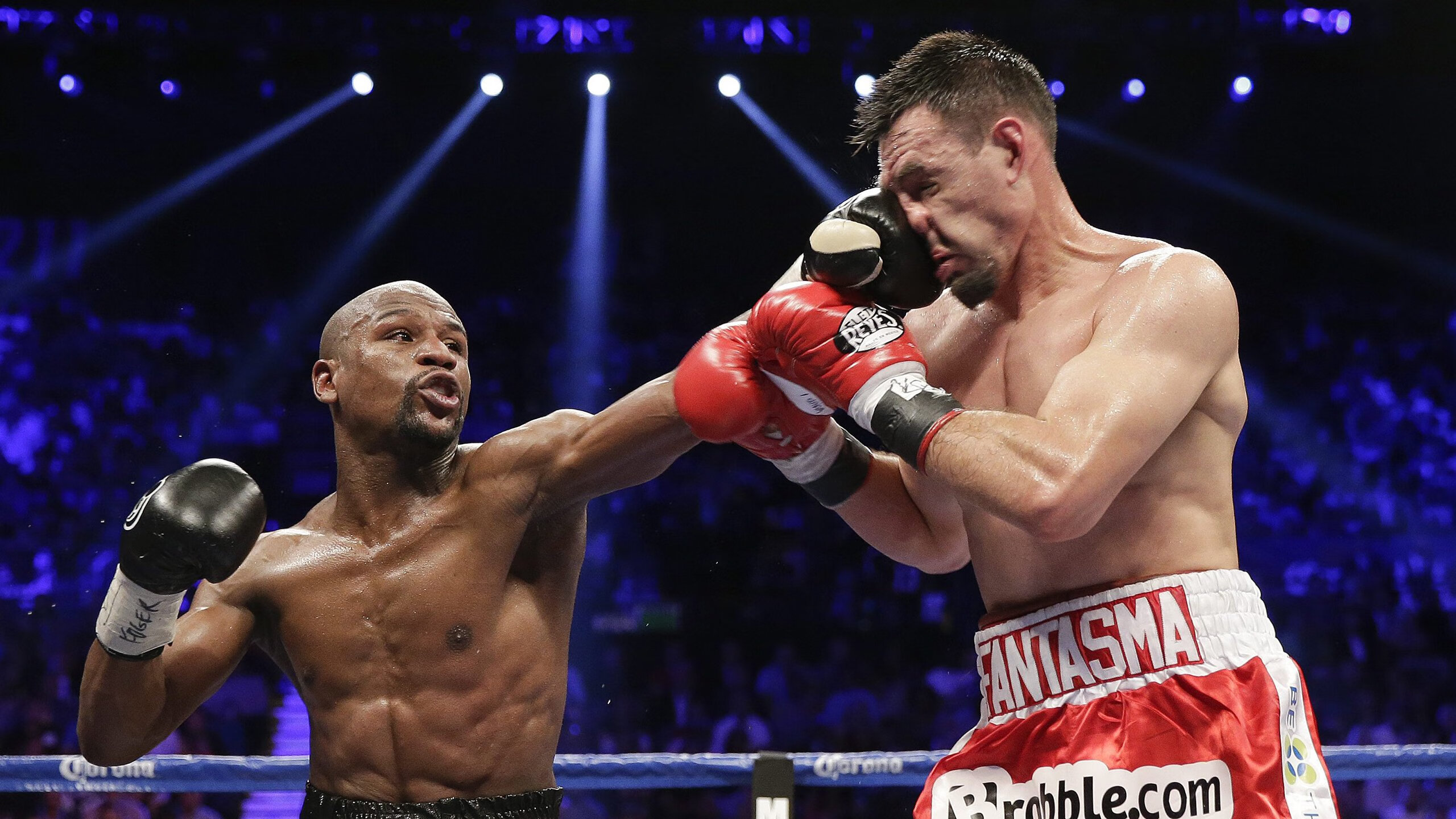 威尔士对阵巴黎，马丁内利赛后评分拉满，一场定义职业生涯的表演