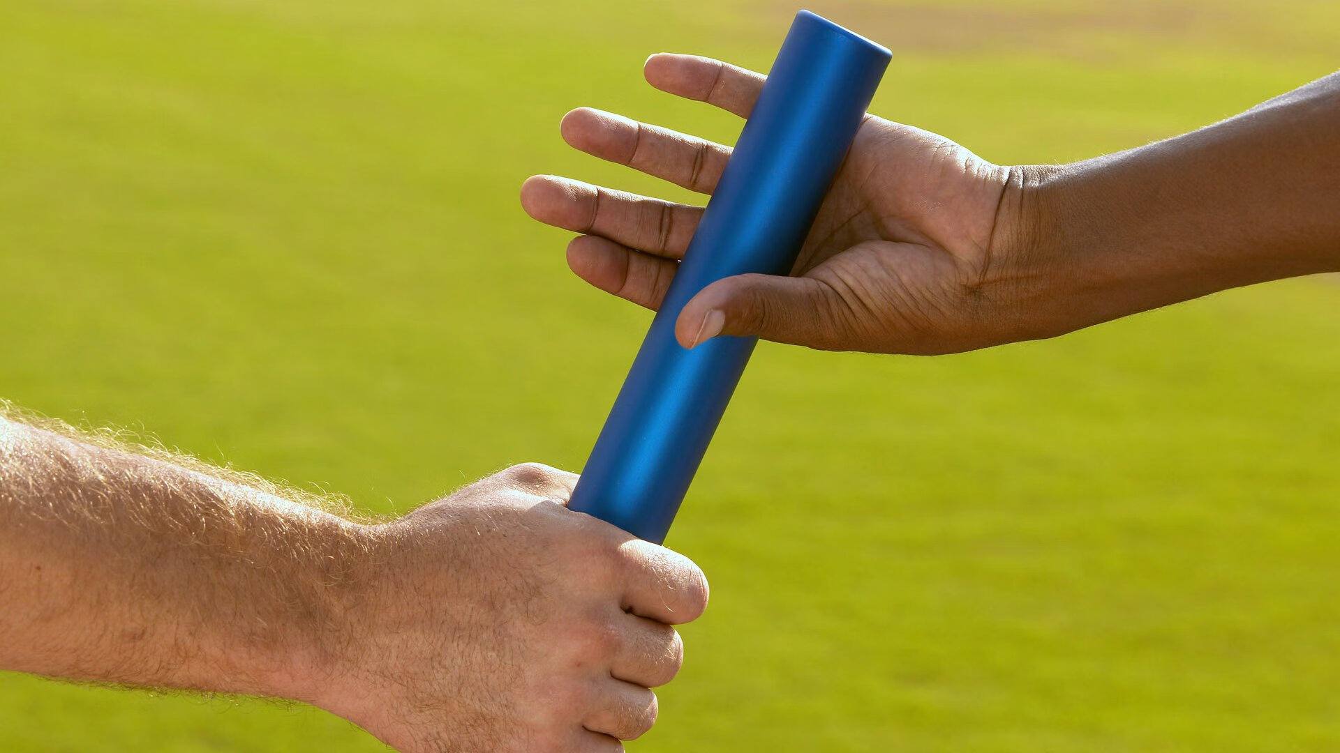 威廉姆斯横扫红牛二队，拉塞尔状态火热预示车队复兴？